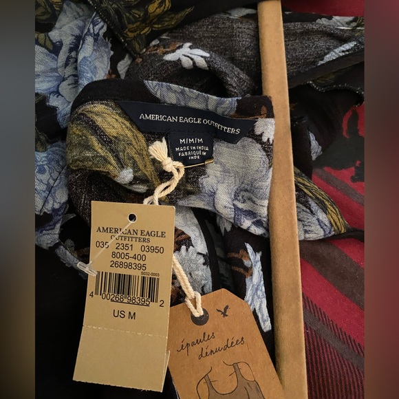 American Eagle Top - Picture 5 of 5